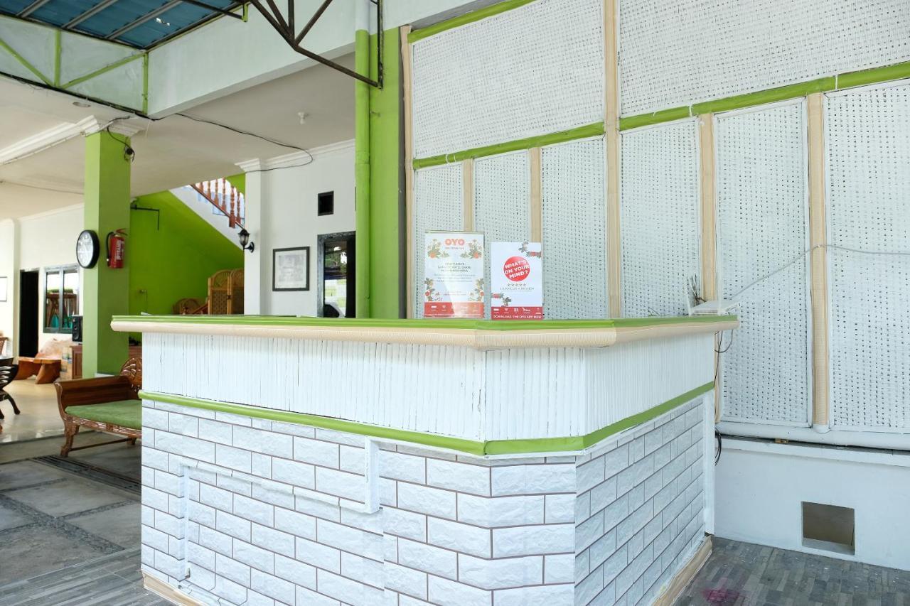 Oyo 2186 Esbe Hotel Syariah Tanjung Pandan Eksteriør bilde