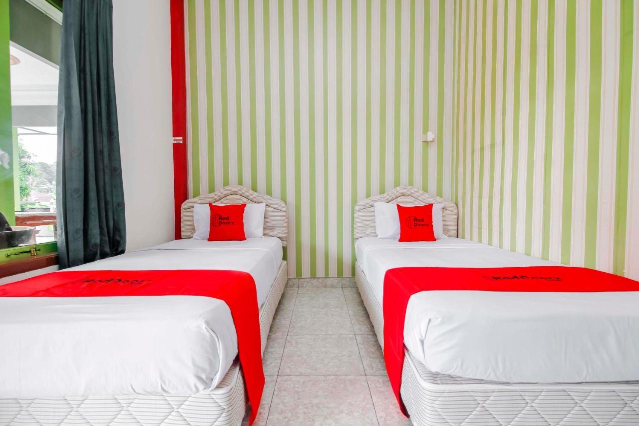 Oyo 2186 Esbe Hotel Syariah Tanjung Pandan Eksteriør bilde