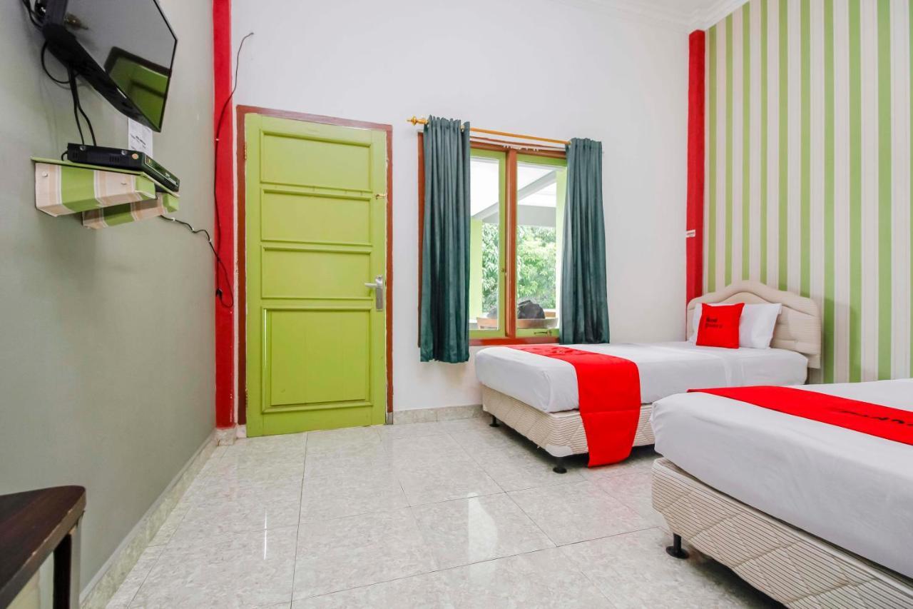 Oyo 2186 Esbe Hotel Syariah Tanjung Pandan Eksteriør bilde