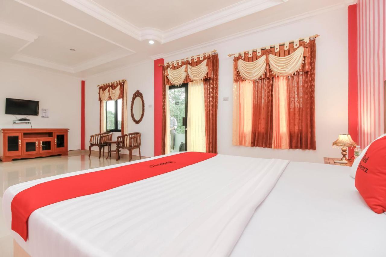 Oyo 2186 Esbe Hotel Syariah Tanjung Pandan Eksteriør bilde