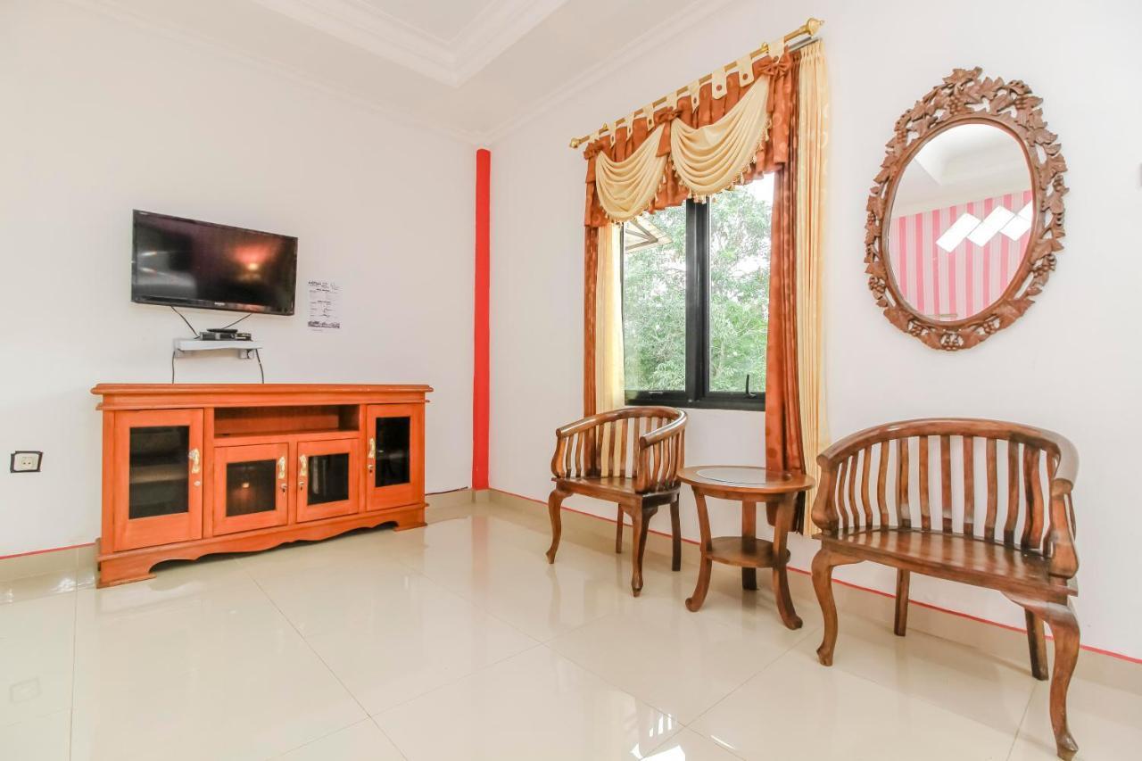 Oyo 2186 Esbe Hotel Syariah Tanjung Pandan Eksteriør bilde