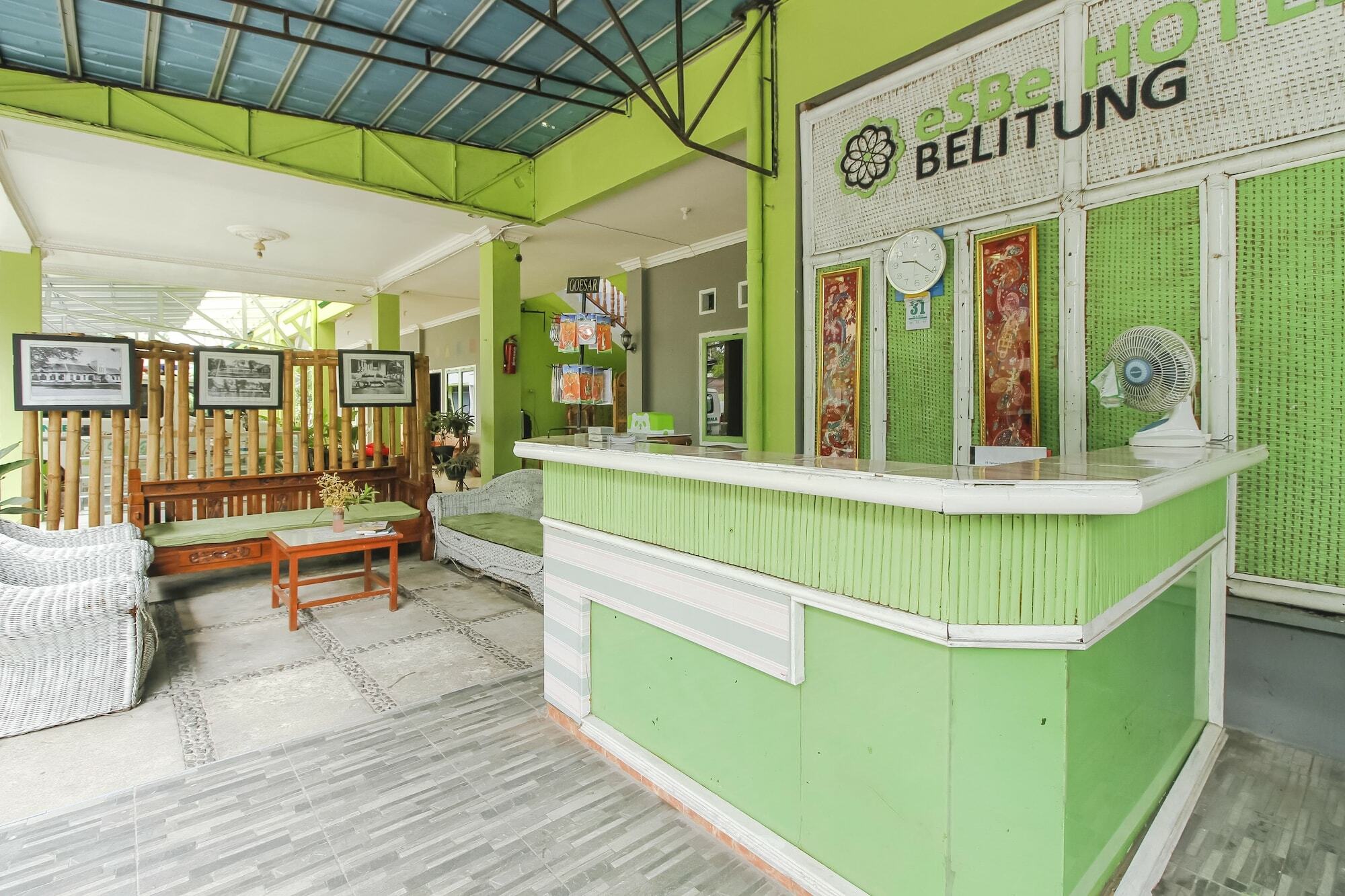 Oyo 2186 Esbe Hotel Syariah Tanjung Pandan Eksteriør bilde
