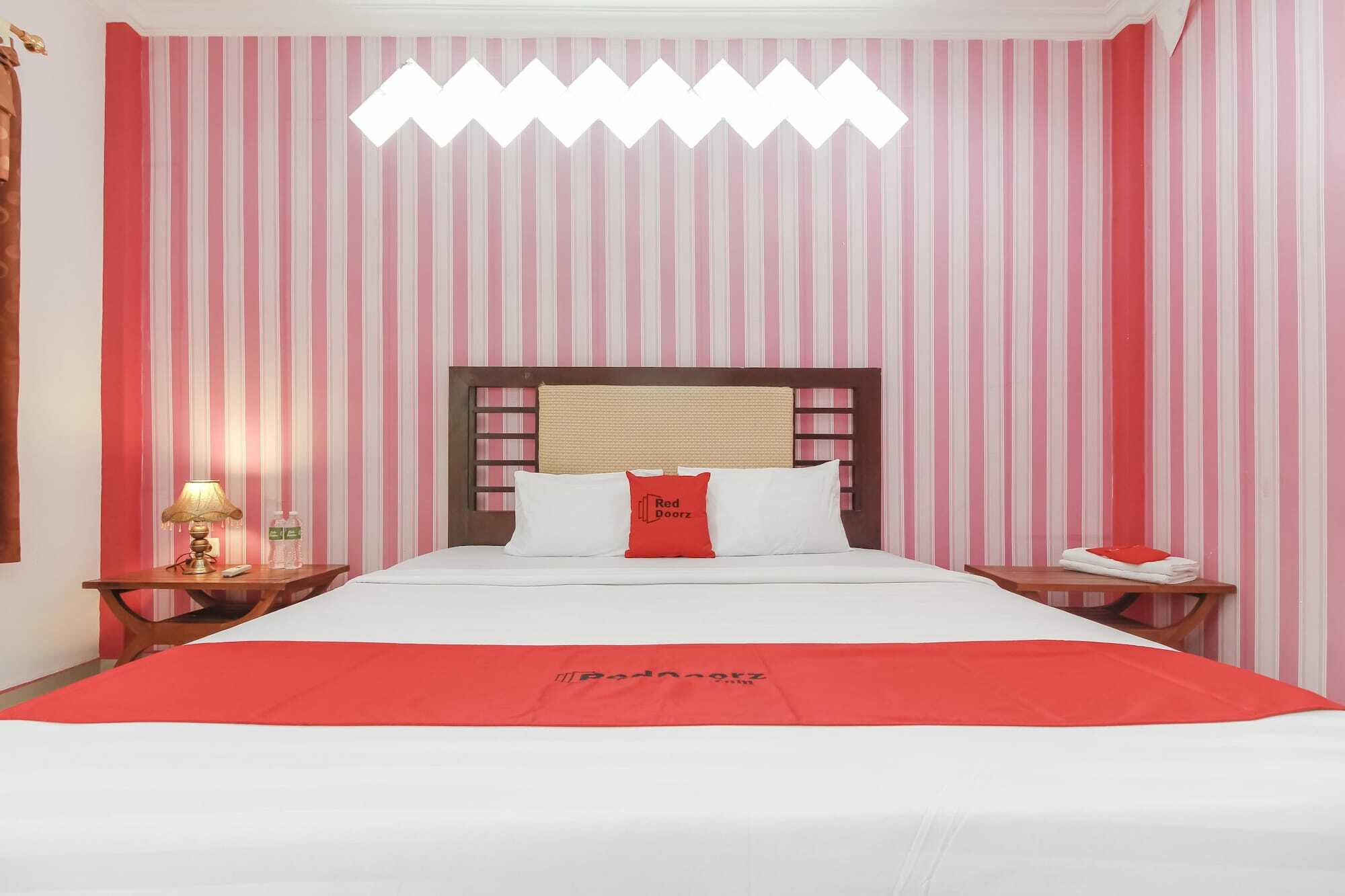 Oyo 2186 Esbe Hotel Syariah Tanjung Pandan Eksteriør bilde