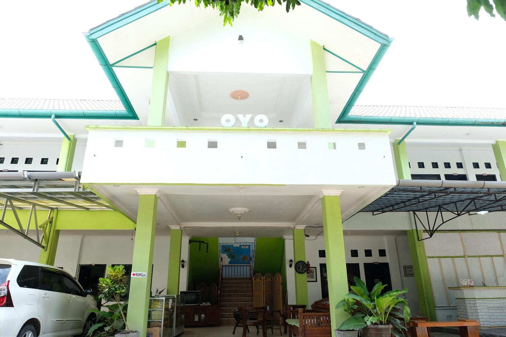 Oyo 2186 Esbe Hotel Syariah Tanjung Pandan Eksteriør bilde