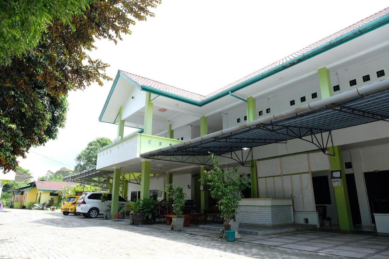 Oyo 2186 Esbe Hotel Syariah Tanjung Pandan Eksteriør bilde