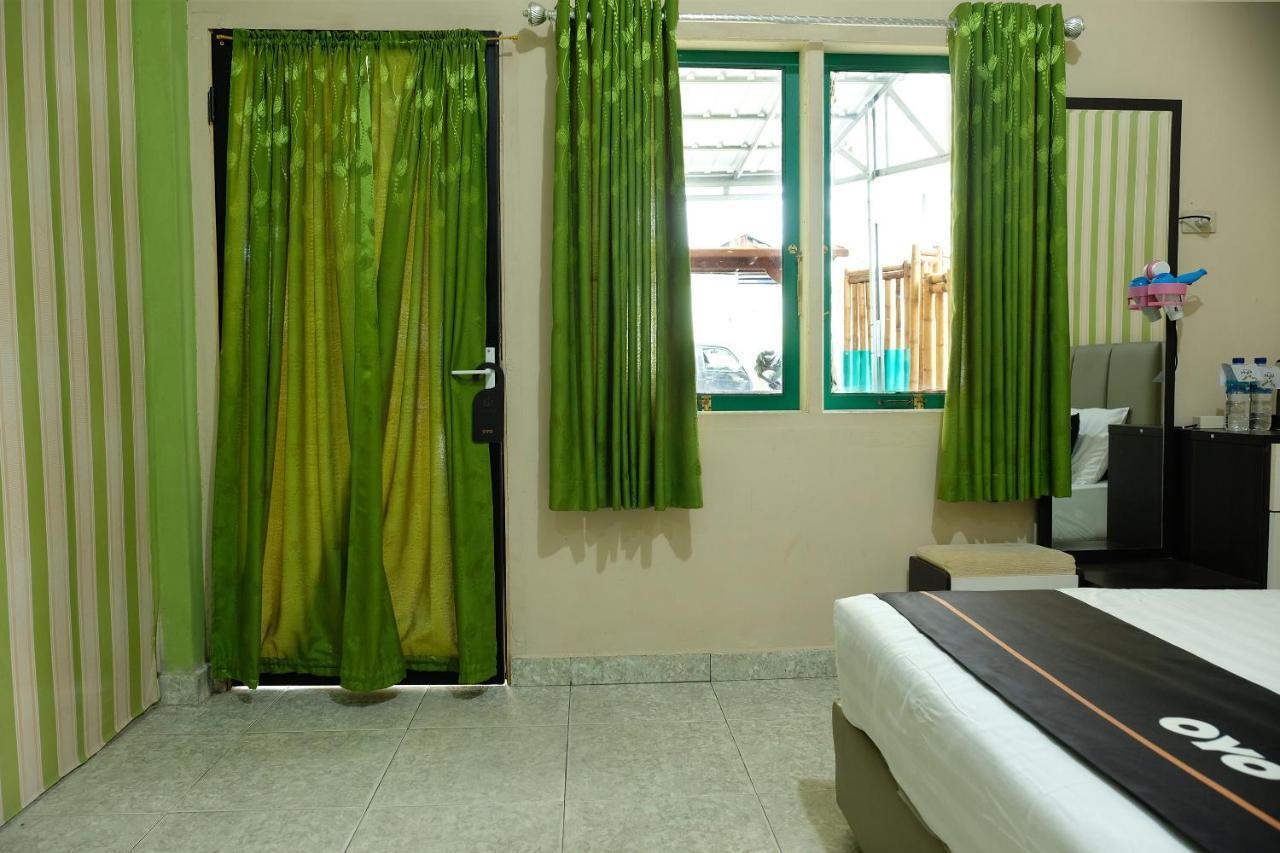 Oyo 2186 Esbe Hotel Syariah Tanjung Pandan Eksteriør bilde