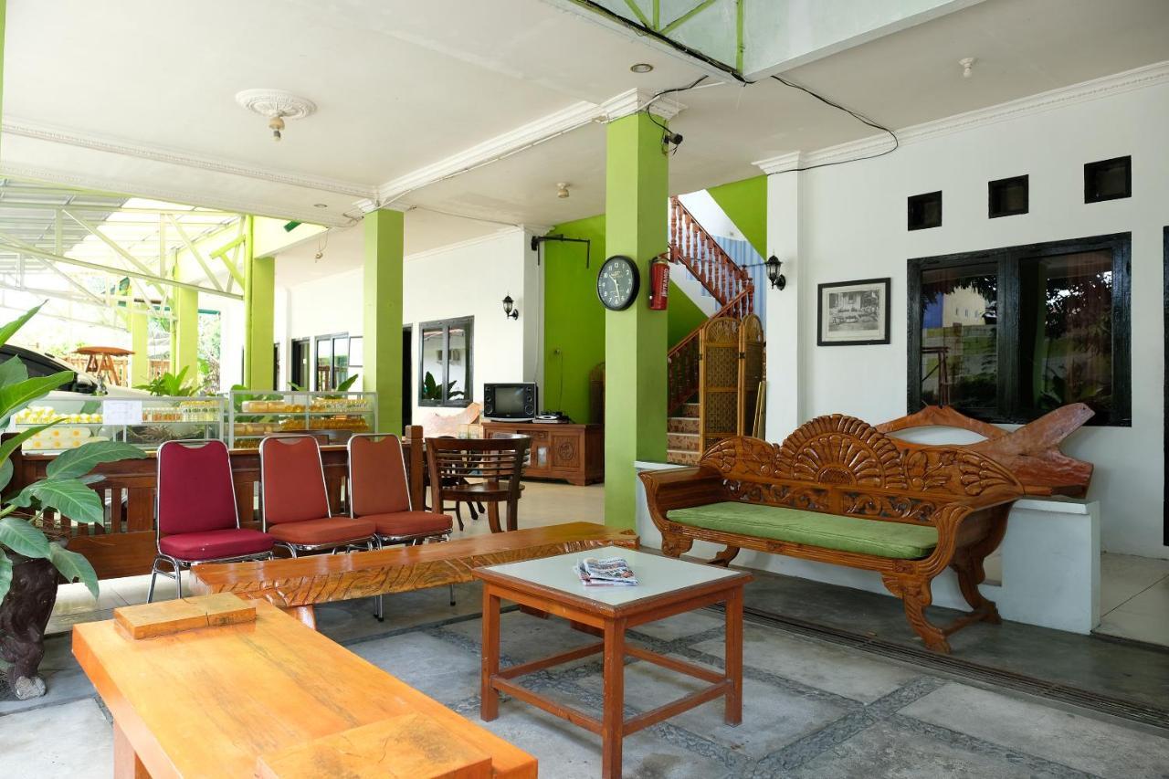 Oyo 2186 Esbe Hotel Syariah Tanjung Pandan Eksteriør bilde